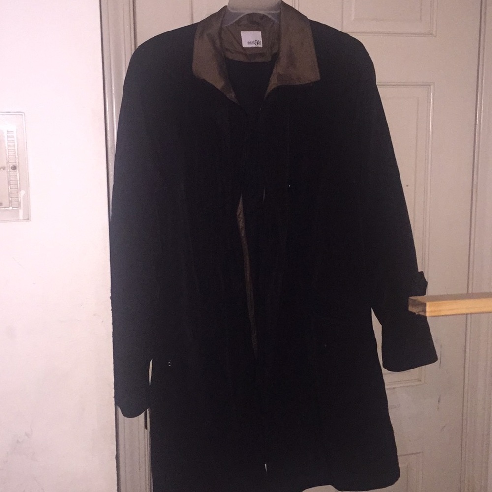 Trench coat with a wool lining